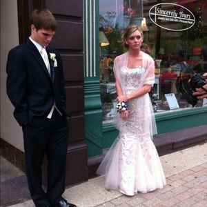 Prom dress could be wedding dress. Comes with bag